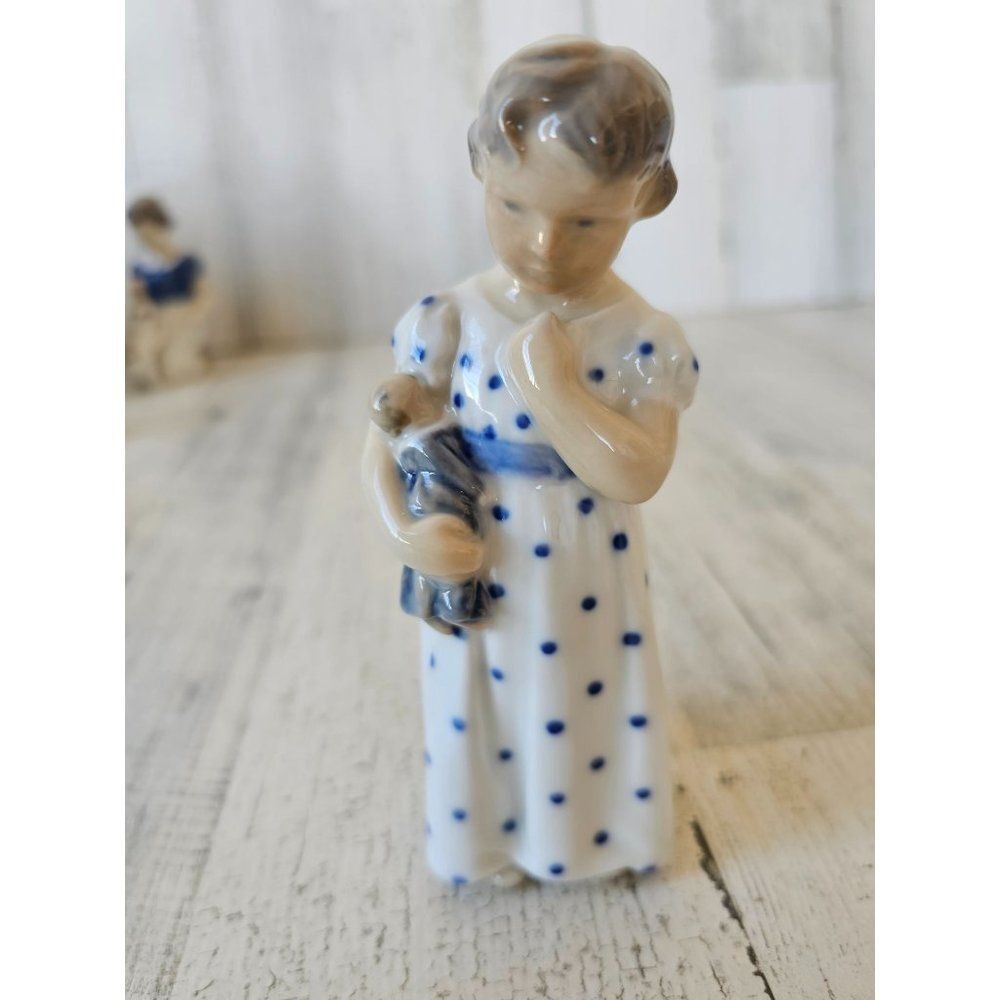 B&g 3539 girl doll pajamas dress vintage figurine‎ statue